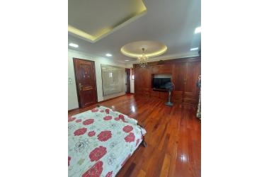 Siêu phẩm mặt phố Trích Sài view Hồ Tây nhỉnh 30 tỷ