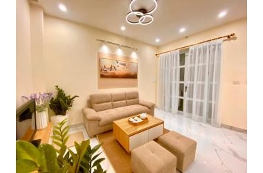 Đẳng cấp Huỳnh Thúc Kháng 7 tầng thang máy nhỉnh 21 tỷ