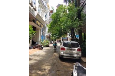Bán nhà phố Trung kính DT 70m2 x 8T thang máy giá 22.5 tỷ