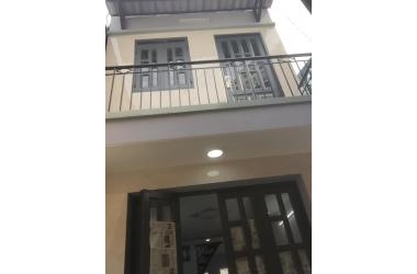 Bán nhà riêng, hẻm Bến Vân Đồn, Q4, 65m2, chỉ 2,3 tỷ, SHR