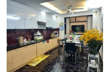 PHỐ VIP ĐỐNG ĐA - NHÀ SIÊU ĐẸP ĐÓN TẾT - TẶNG 90% NỘI THẤT.