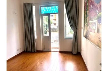 Nhà đẹp, ngõ thông rộng - Đường Láng - Gần phố, 50m2, 4 tầng - Nhỉnh 5 tỷ
