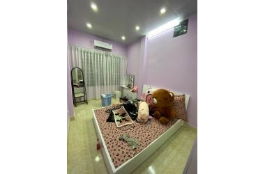 Ngõ nông, gần ô tô tránh - Nhà đẹp 2 mặt thoáng Văn Chương 44m2, 5 tầng - Nhỉnh 5 tỷ