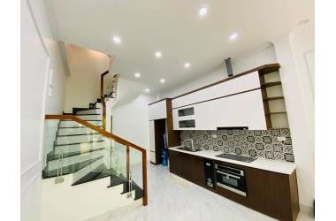 Nhà đẹp long lanh Trường Chinh, an sinh đỉnh, rất gần ô tô - 40m2, 5 tầng - Nhỉnh 5 tỷ