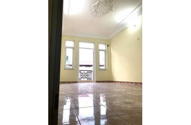 Gần phố, siêu thoáng - Nhà đẹp đường Láng ở luôn - 50m2, 4 tầng - Nhỉnh 5 tỷ
