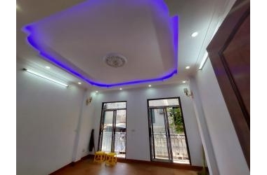 Nhà đẹp Văn Hương - Ô tô đỗ cửa, kinh doanh - 40m2, 5 tầng, 4.7m mặt tiền - Hơn 5 tỷ