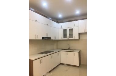 Bán nhà mới Định Công Thượng , 5 tầng, giá 2.86tỷ .