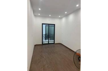Bán nhà đẹp Cầu Giấy- Quan Hoa.5 tầng ,hơn 3 tỷ