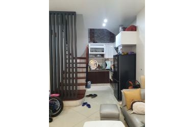 Bán nhà mới phố Lê Trọng Tấn, 5 tầng, 3.1 tỷ thôi.