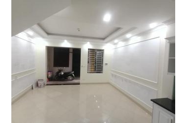 NHÀ ĐẸP LÊ TRỌNG TẤN 40 m.giá 3.3 tỷ