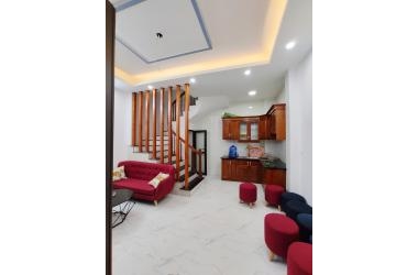 Nhà mới đẹp 32m,5 tầng.giá 2.85 tỷ