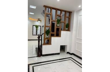 Nhà mới phố ĐẠI TỪ,ngõ thông,37m,5 tầng.giá 3.2 tỷ.
