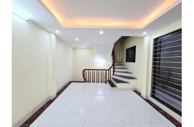 Bán nhà mới phố Vũ Tông Phan,43 m,5 tầng.ngõ thông,kinh doanh nhỏ.chỉ 3.8 tỷ
