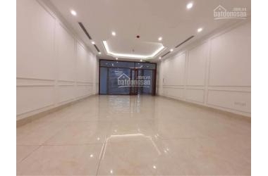 Toà nhà mới thang máy hiện đại mặt phố Khúc Thừa Dụ 60m x 9 tầng mt 5.5m 33.5 tỷ gara ô tô kd sầm uất.