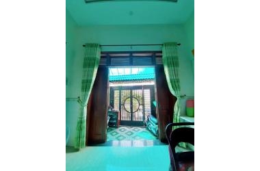 Vị trí đẹp PHẠM VĂN ĐỒNG giá 4.9 tỷ Tiện lưu thông Quận TT