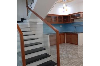 Bán nhà 40m2 hẻm xe hơi cách MT lớn 10m Phan Huy Ích giá hơn 3 tỷ