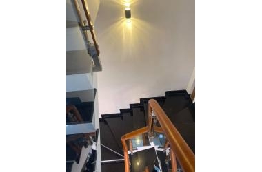 BÁN NHÀ QUẬN BÌNH THẠNH,XE HƠI NGỦ TRONG NHÀ - NHÀ MỚI CỨNG - NỘI THẤT SANG XỊN