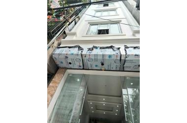 *GẤP*Bán nhà Kim Đồng, Giáp Bát, 5 tầng, Sân riêng, KD tốt, 1,65 tỷ