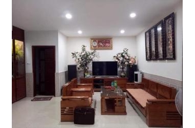 NGỌC LÂM, LONG BIÊN - 4.5 TỶ - NHÀ DÂN XÂY 50m2 - Ô TÔ VÀO - GẦN MẶT PHỐ