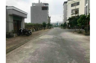 Đất Long Biên - ô tô tránh, vỉa hè - 67.2m2 - gần trường, chợ, Công an