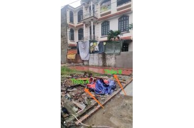 Ngô Gia Tự, Long Biên - ô tô đỗ cửa - dt 37m2 phân lô vuông đẹp- giá 2.2 tỷ
