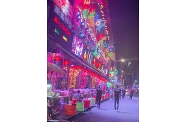PHỐ BÙI VIỆN CON ĐƯỜNG NỔI TIẾNG NHẤT SÀI GÒN