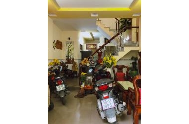 Bán nhà mặt tiền đường số 9, tiện buôn bán nhỏ, 69m2 1 trệt 1 lửng7.7 tỷ quận 4
