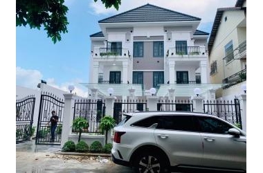 Biệt Thự Nguyễn Văn Linh, nhiều giá chào không bằng giá chủ chốt, 493m2 12pn full nội thất Quận 7