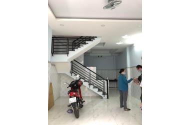 Mặt tiền đương số quận 4, 50m2 4 tầng nhỉnh 10 tỷ, giao nhà ngay.