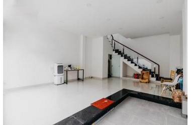 Sát mặt tiền Phan Văn Trị, xe hơi tới nhà, 5 tầng full nội thất 8 tỷ nhỉnh