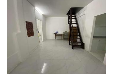 Sát mặt tiền Nguyễn Thị Minh Khai Q.1, 50m2 2 tầng 8.7 ty