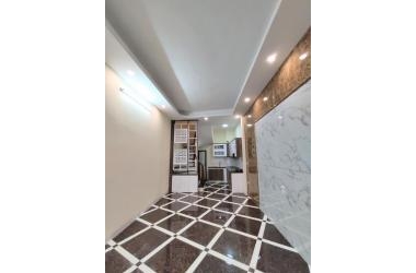 NHÀ MỚI ĐẸP LONG LANH PHỐ CỔ LINH, GẦN AEON:30M2X5T, MT:4M, NGÕ Ô TÔ,CHỈ 2.6 TỶ