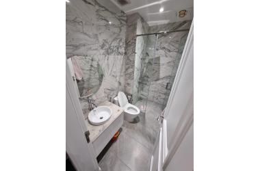 Rẻ, Rộng, Hiếm nhà đẹp phố Nguyễn Sơn bán:60m2 x 3Tầng, ngõ ô tô
