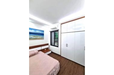 Mặt đường Hoàng Quốc Vệt 81m, 5 tầng lô góc 3 mặt thoáng ô tô tránh kinh doanh