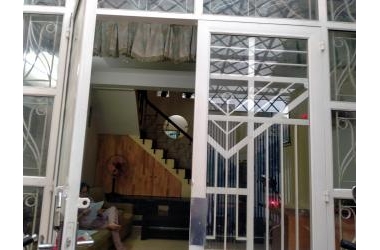 BÁN NHÀ,CMT8, QUẬN 10, DT 44M2, GIÁ CHỈ 6.6 TỶ