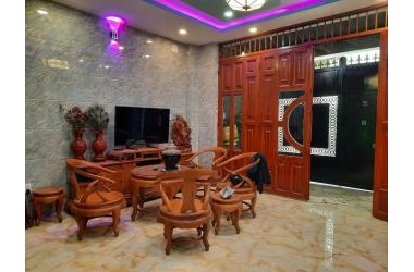 BIỆT THỰ-TẶNG NỘI THẤT 2 TỶ- ĐƯỜNG NGUYỄN SƠN-66M2-ĐT 0982534166
