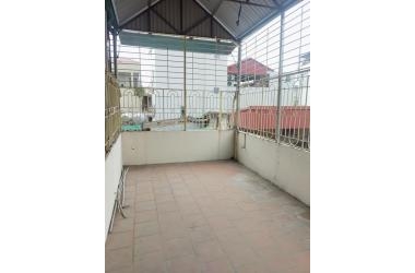 Bán nhà ngõ 112 Ngọc Khánh, 5 ngủ ,4 tầng ,3.1 tỷ, Đông Bắc
