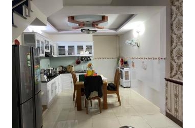 NHÀ ĐẸP KIÊN CỐ HXH ĐANG CHO THUÊ 15TR ĐƯỜNG QUANG TRUNG P14 GV.