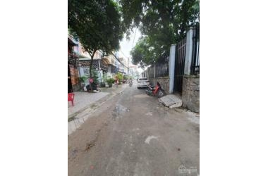 Chính chủ cần bán gấp 1 căn nhà phố liền kề Khu Nam Hoà,Phước Long A, Q9