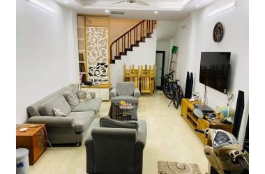 BÁN GẤP nhà Tân Mai, ngõ Ô TÔ, 30m2, 4T, giá 2.85 tỷ