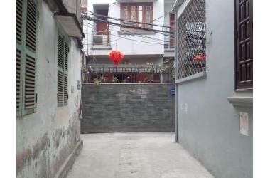 BÁN NHÀ NGÕ 101 THANH NHÀN, QUẬN HAI BÀ TRƯNG-82M*3TẦNG-MẶT TIỀN 5,5M. GIÁ 4,95 TỶ.