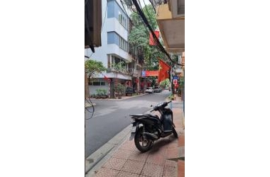 KINH DOANH - GARA - ÔTÔ TRÁNH - VỊ TRÍ VIP CẦU GIẤY DT 65M X6T GIÁ 13.8 TỶ