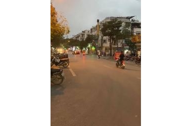 Đất phân lô Văn La xe tải tránh vỉa hè đá bóng 0919272261