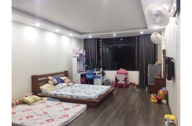 Bán nhà Dương Nội đẹp lung linh 52m2 x 4 tầng gara ô tô vỉa hè đá bóng 4.8 tỷ
