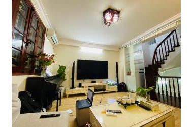 Nhà phố Vũ Tông Phan 52m2*5T, nhà đẹp, ô tô tránh, gần hồ giá 6.26 tỷ