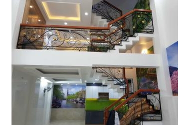 Gấp Bán Nhà Đẹp Huỳnh Văn Nghệ, Hẻm Xe Hơi Tránh,  Phường 15, Tân Bình, 80m2, 5 lầu, 8.4 tỷ TL