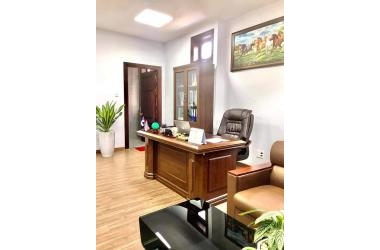 Cần Bán Nhà Cách Mạng Tháng Tám, Hẻm Xe Hơi Tránh, Phường 15, Quận 10, 92M2, Chỉ 22 tỷ TL