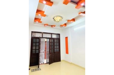 Bán nhà 5 tầng Thuỵ Khuê, rộng 39 m , gần hồ Tây, chào giá 3 tỷ 95