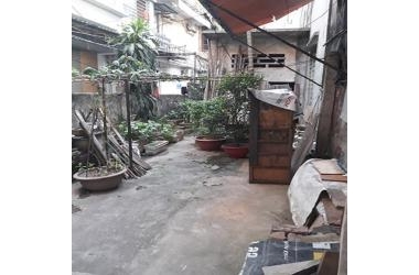 Bán nhà C4 Bán Đảo Yên Phụ, rộng 73m, mặt tiền lớn, lô góc, giá chào 5.5 tỷ