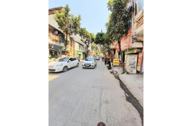 Thuỵ Khue bán nhà mặt đường, kinh doanh đỉnh cao, giá trong ngõ chào 5 tỷ 4